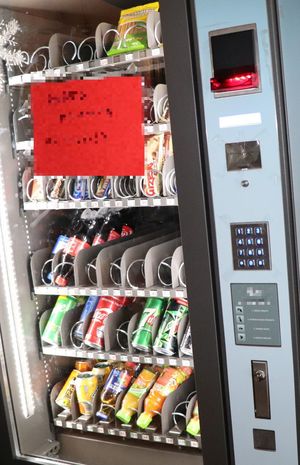automat z artykułami spożywczymi