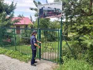 Wspólnie zadbajmy o bezpieczeństwo na ogródkach działkowych. Pomoc i poradę można uzyskać od dzielnicowego, opiekującego się terenem na którym znajduje się działka