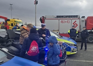 Policjanci z powiatu kłodzkiego wspierają Wielką Orkiestrę Świątecznej Pomocy