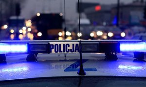 BRAWUROWA JAZDA CZY CHWILA NIEUWAGI MOGĄ STAĆ SIĘ PRZYCZYNĄ TRAGEDII NA DRODZE