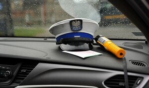 114 KM/H ZAMIAST PRZEPISOWYCH 50. POLICJANCI PRZERWALI NIEBEZPIECZNĄ JAZDĘ