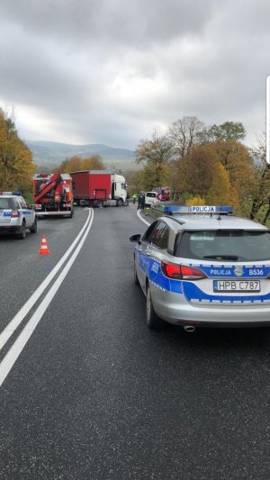 Wypadek śmiertelny w powiecie kłodzkim - policjanci apelują o ostrożność i rozwagę za kierownicą