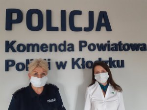 Spotkanie przedstawicieli Policji  i ZUS z  seniorami online